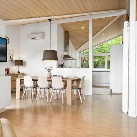 Thjodulf - 300m From The Sea In Djursland And Mols By Interhome Сasa de vacaciones Knebel