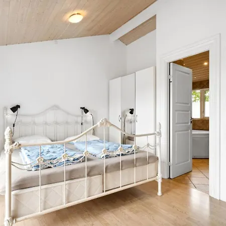 Сasa de vacaciones Thjodulf - 300m From The Sea In Djursland And Mols By Interhome *